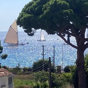  Alloggio in famiglia Chambre & Salle De Bain Privative Chez L'Habitant ,Bord De Mer, Vue Mer , Private Room & Bathroom, Seaside, Sea View Francia